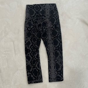 Lululemon Wunder Under Crop Leggings